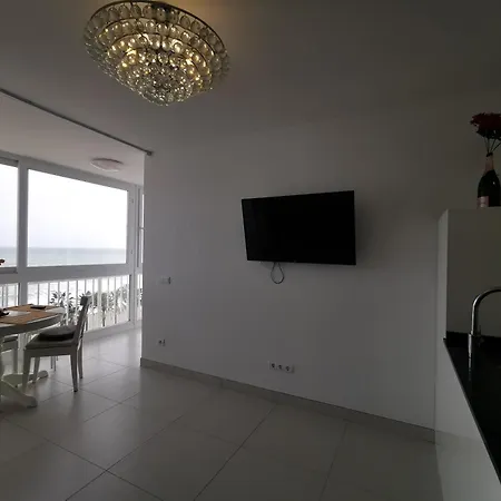 Sol Y Mar Apartment *